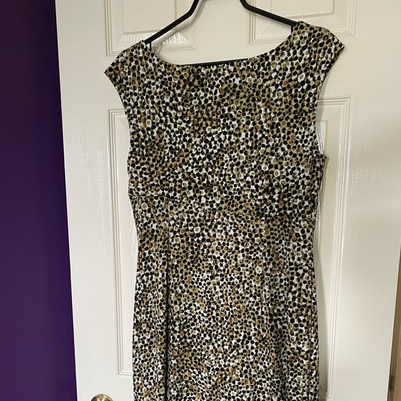 Cheetah style office dress - Picture 2 of 4